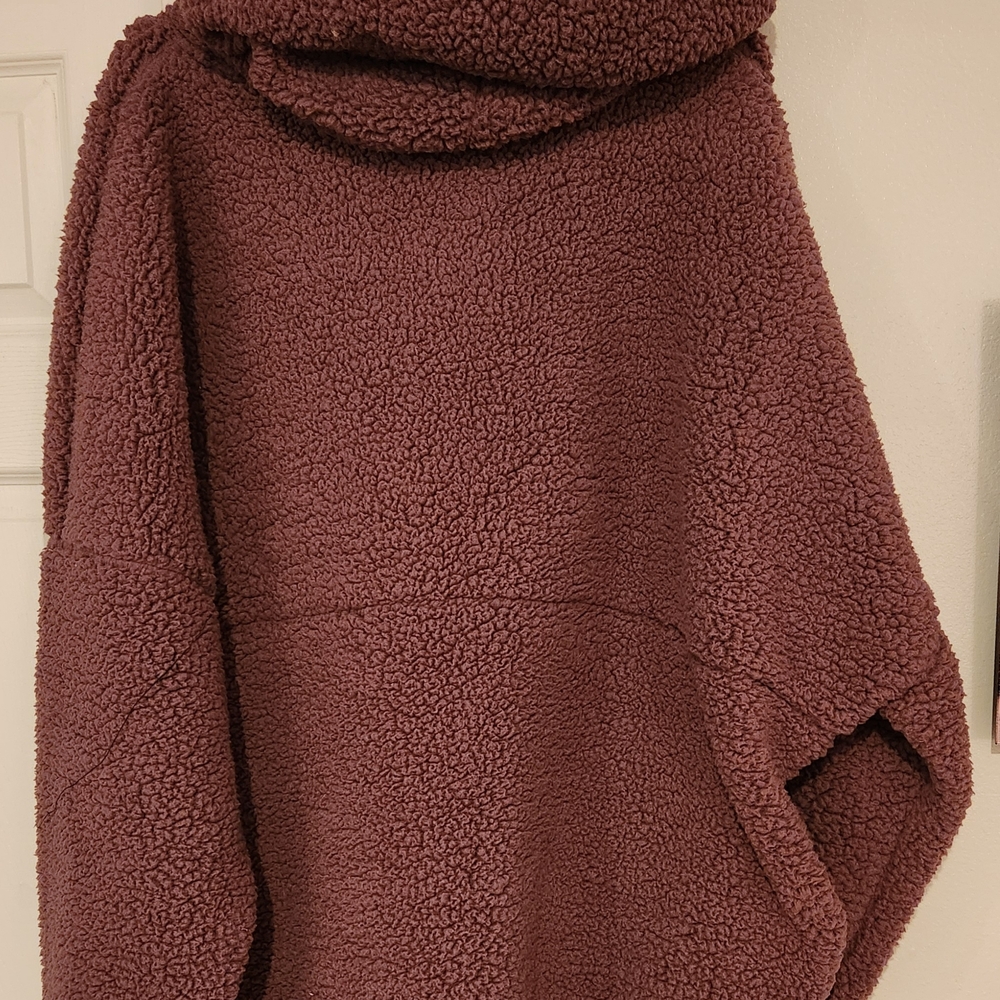 PINK Victoria's Secret Mauve Sherpa Pullover - Picture 5 of 5